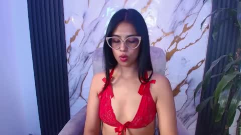 sub_scarlett_ online show from March 27, 3:01 pm