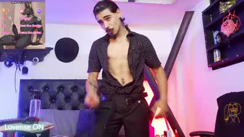 subarashi_ishi69 online show from July 27, 6:59 pm