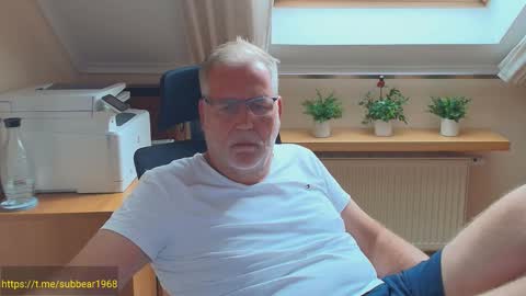 Snapshot of subbear1968 chatting on June 5, 2:45 pm subbear1968 online show from June 5, 2:45 pm