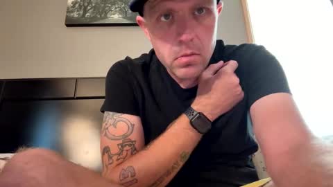 submissivebrett373 online show from October 8, 9:34 pm