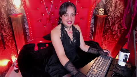Yunna online show from January 8, 3:50 pm