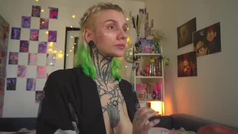 succubus_66 online show from March 8, 8:33 am