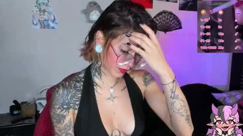 Snapshot of succubus_girl_ chatting on September 10, 1:33 pm Alexy online show from September 10, 1:33 pm