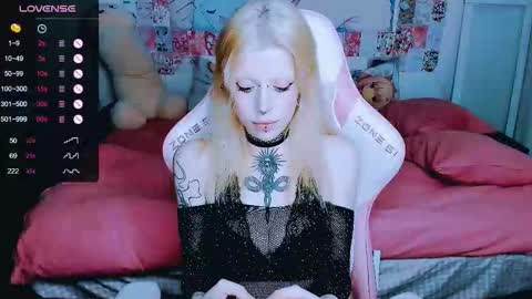succubus_leslie online show from March 18, 10:02 pm