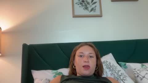 Snapshot of suerrab3304 chatting on June 19, 2:43 pm suerrab3304 online show from June 19, 2:43 pm