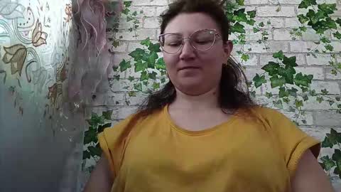 Snapshot of sugar_bloom123 chatting on March 28, 8:25 am KATRIN online show from March 28, 8:25 am