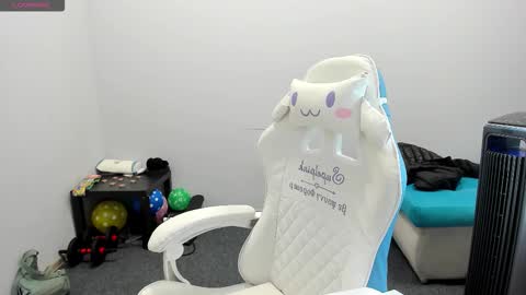 Snapshot of sugar_bunny_girl chatting on October 24, 2:19 am Ariana online show from October 24, 2:19 am