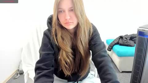 Snapshot of sugar_bunny_girl chatting on October 27, 1:31 am Ariana online show from October 27, 1:31 am