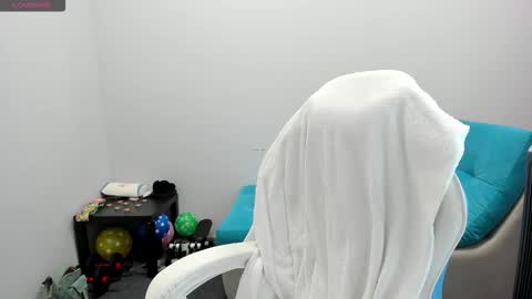 Snapshot of sugar_bunny_girl chatting on October 29, 12:57 am Ariana online show from October 29, 12:57 am