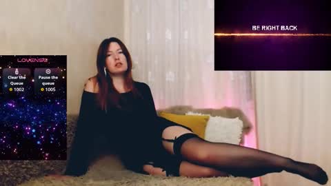 Instagram faroffland online show from November 30, 2:32 pm