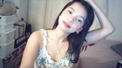 Rosiee online show from March 2, 6:26 pm