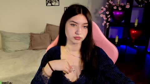 Snapshot of sugar_kitten12 chatting on April 9, 6:19 am Jane online show from April 9, 6:19 am