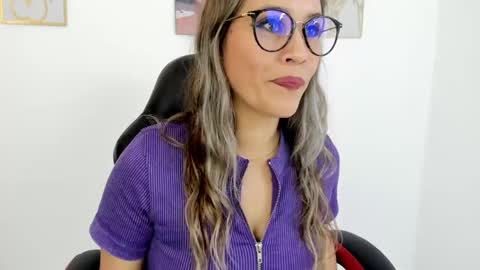 sugar_milff online show from December 20, 2:49 pm