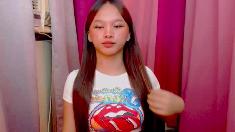 Snapshot of sugar_munch chatting on February 22, 12:05 am Cheska online show from February 22, 12:05 am