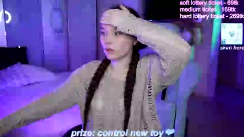 Rikki online show from October 18, 5:57 pm