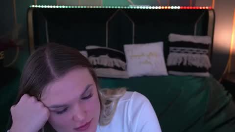 Kate online show from November 5, 8:36 am