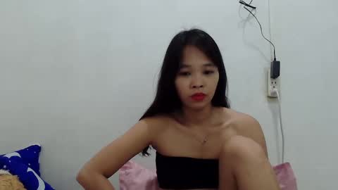 Snapshot of sugardolly28 chatting on January 25, 10:18 pm sugardolly28 online show from January 25, 10:18 pm