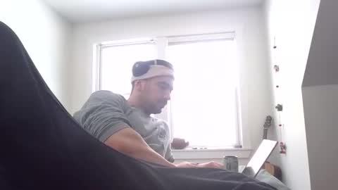 Sugar online show from March 24, 2:11 pm