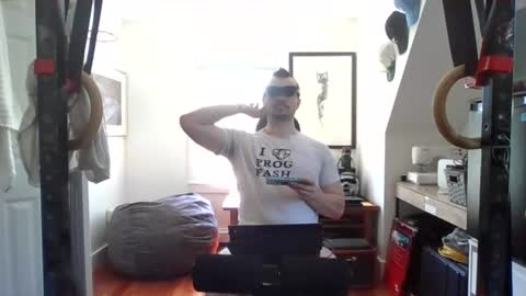 Sugar online show from July 1, 3:01 pm