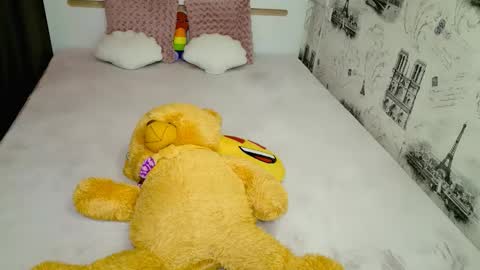 sugarkissx online show from February 3, 10:59 pm