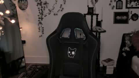 Ella online show from July 2, 6:19 am