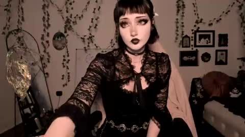Ella online show from July 19, 2:59 am