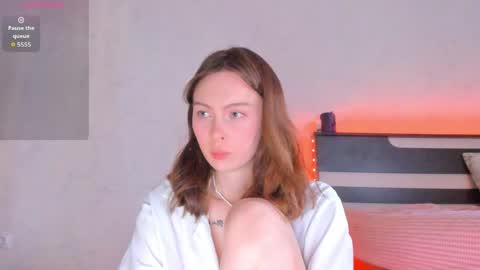 Snapshot of sugarsin_ chatting on June 8, 1:28 am Lola online show from June 8, 1:28 am