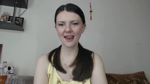 Snapshot of sugartati chatting on October 16, 12:17 pm SugarTati online show from October 16, 12:17 pm