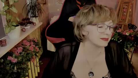 Vivien online show from July 26, 2:46 pm