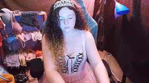 sugasunny online show from December 17, 4:29 am