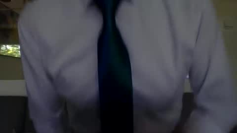 Snapshot of suit_elegant chatting on September 12, 10:37 am Suit tie horny online show from September 12, 10:37 am