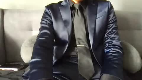 suitfetishez online show from June 29, 8:31 pm