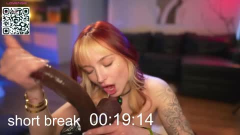 Snapshot of suk_ki chatting on June 7, 5:55 am Lika ginger Jessy blond online show from June 7, 5:55 am