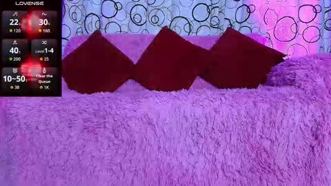 Snapshot of sukifuyu__ chatting on September 23, 2:20 pm online show from September 23, 2:20 pm