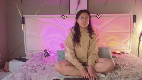 Snapshot of sukirush chatting on November 12, 11:43 am SUKI online show from November 12, 11:43 am