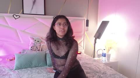 Snapshot of sukirush chatting on November 21, 12:37 pm SUKI online show from November 21, 12:37 pm