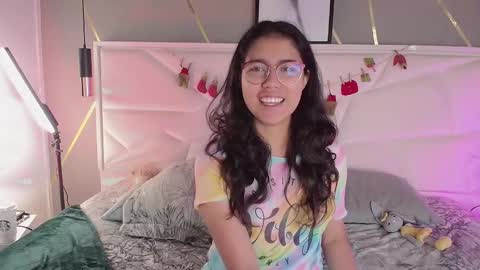 Snapshot of sukirush chatting on December 14, 1:05 pm SUKI online show from December 14, 1:05 pm