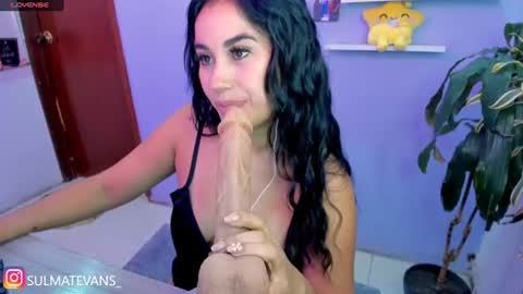 Snapshot of sulmatevans_ chatting on July 15, 6:40 am Diana online show from July 15, 6:40 am