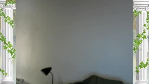 Snapshot of sultansgirls chatting on October 5, 5:39 am The Sultan online show from October 5, 5:39 am