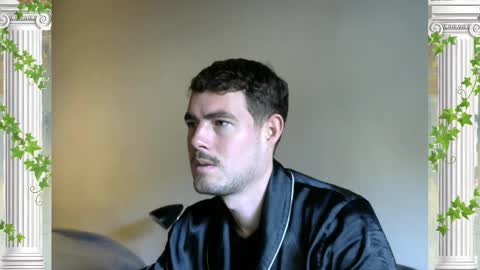 Snapshot of sultansgirls chatting on October 8, 7:00 pm The Sultan online show from October 8, 7:00 pm