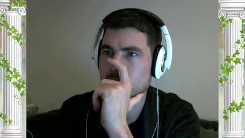 Snapshot of sultansgirls chatting on October 11, 6:23 am The Sultan online show from October 11, 6:23 am