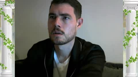 Snapshot of sultansgirls chatting on October 16, 7:37 pm The Sultan online show from October 16, 7:37 pm