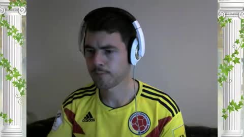 Snapshot of sultansgirls chatting on October 24, 8:38 pm The Sultan online show from October 24, 8:38 pm