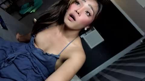 Snapshot of sultry_sirenxx chatting on January 13, 1:27 pm sultry_sirenxx online show from January 13, 1:27 pm
