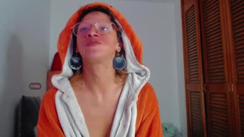 Summer online show from December 7, 2:09 am