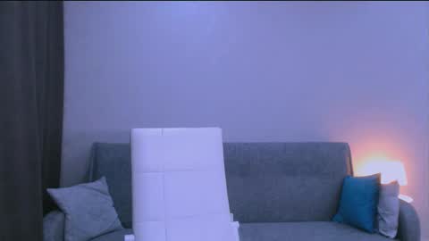 Christina online show from November 11, 2:39 pm