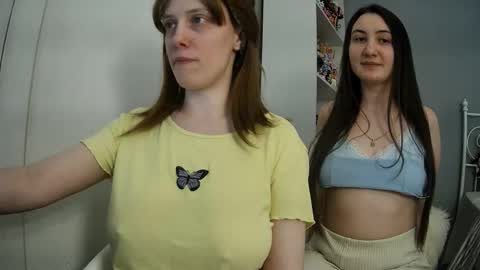 Snapshot of summerbluesky chatting on May 15, 2:35 pm summerbluesky online show from May 15, 2:35 pm