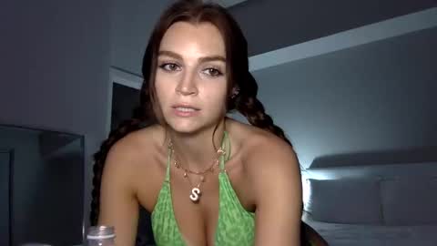 Snapshot of summergracexxx chatting on September 14, 4:33 am Summer online show from September 14, 4:33 am