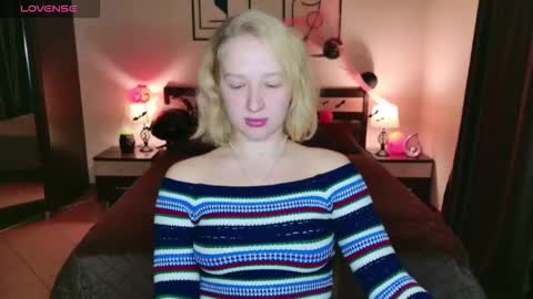 summerjem online show from November 4, 4:22 am