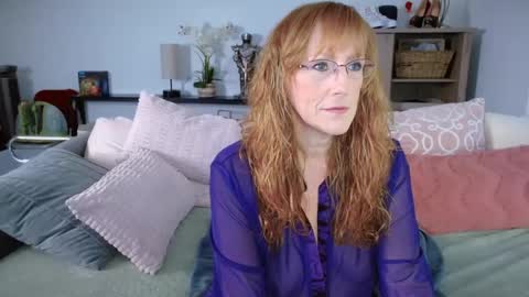 Snapshot of summerknightzzz chatting on January 7, 1:03 pm SummerKnightzzz online show from January 7, 1:03 pm